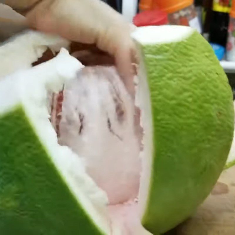 Step 2 Chop the grapefruit peel and separate the grapefruit segments Honey grapefruit syrup