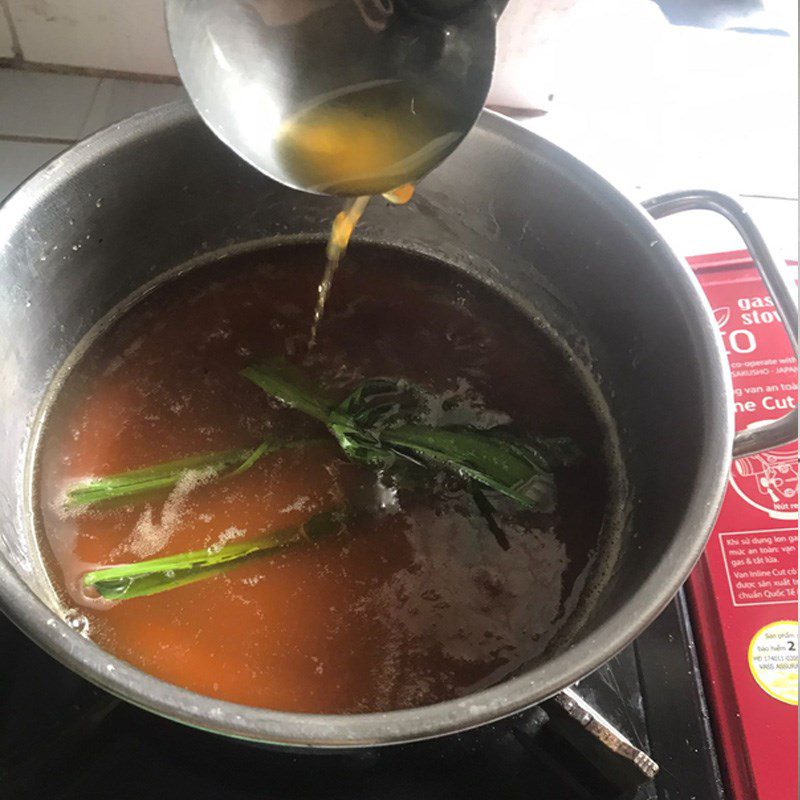 Step 3 Making syrup for Che Banh Lot with Coconut Milk