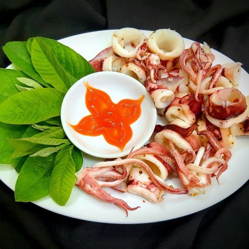 Step 3 Final Product Steamed squid with guava leaves