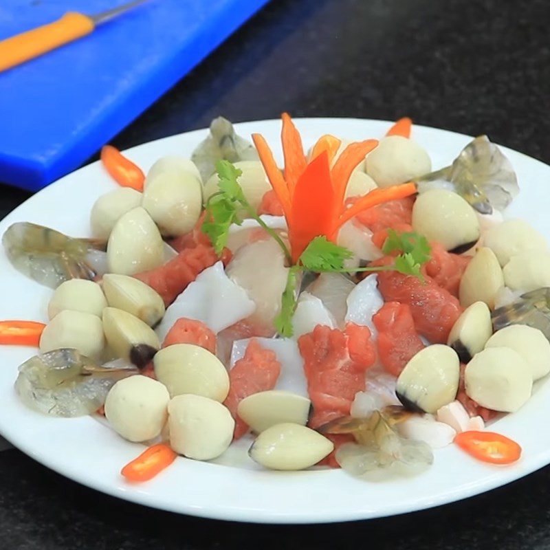 Step 5 Final Product Mixed Tom Yum Hot Pot