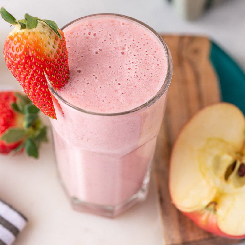 Step 3 Final Product Strawberry Apple Smoothie