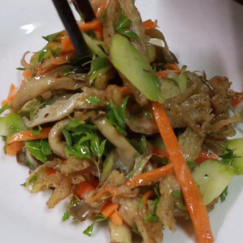 Step 7 Final product Green mango salad with young ribs