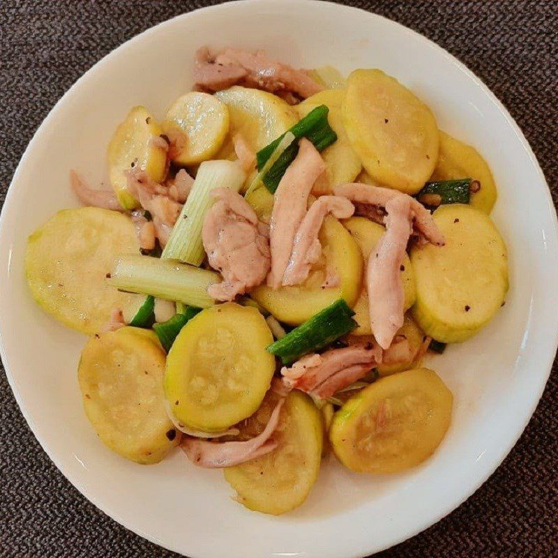 Step 4 Finished Product Sautéed chicken with zucchini