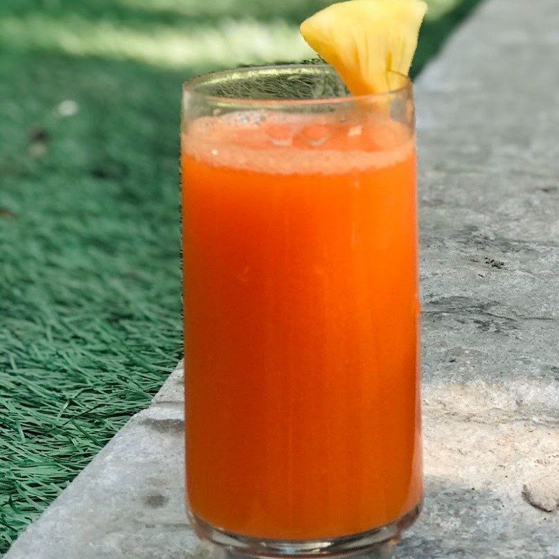 Step 3 Finished Product Pineapple Carrot Juice