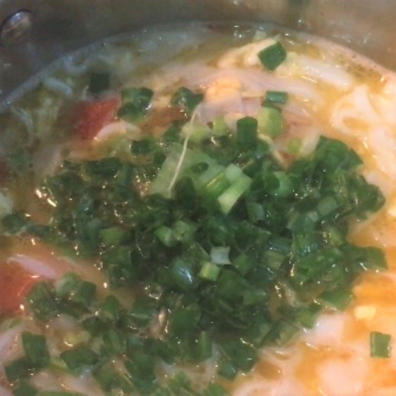 Step 5 Final Product Tomato egg rice noodles