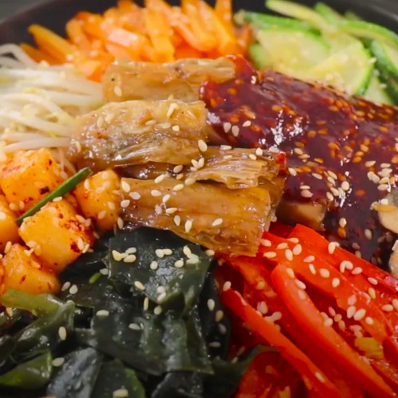 2 simple and delicious ways to make vegetarian mixed rice at home 19 Step 5 Final Product Vegetarian Rice with Chili Sauce