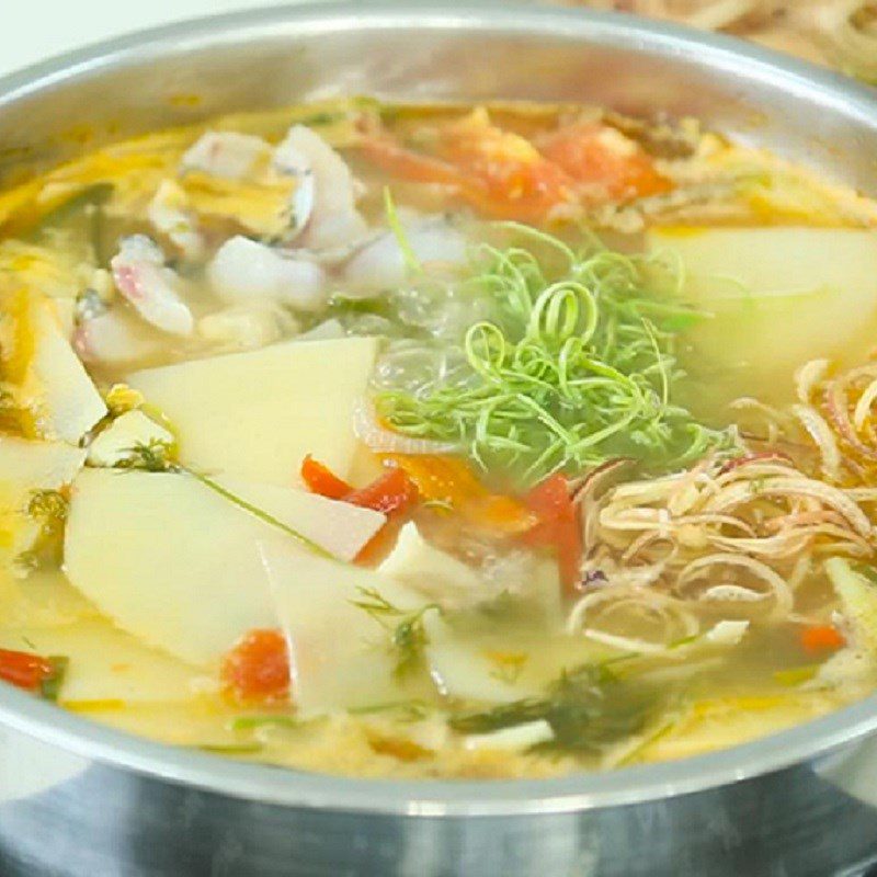Step 5 Final product of sour bamboo shoot snakehead fish hotpot