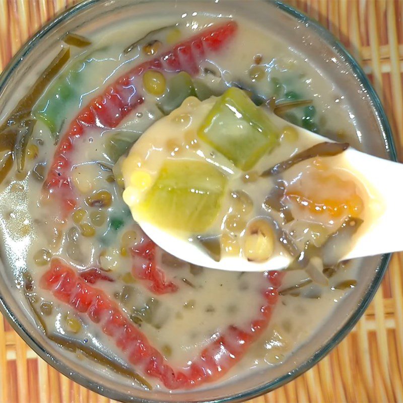 Step 4 Finished product of Cassava Jelly with Mung Beans