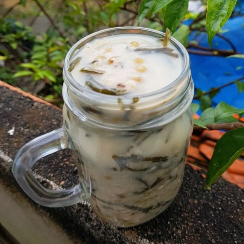 Step 3 Final product Green bean pudding with seaweed
