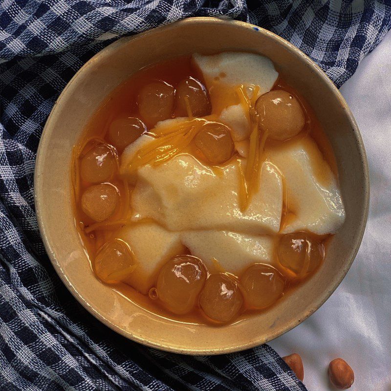 Step 4 Final product Tofu with tapioca jelly and syrup