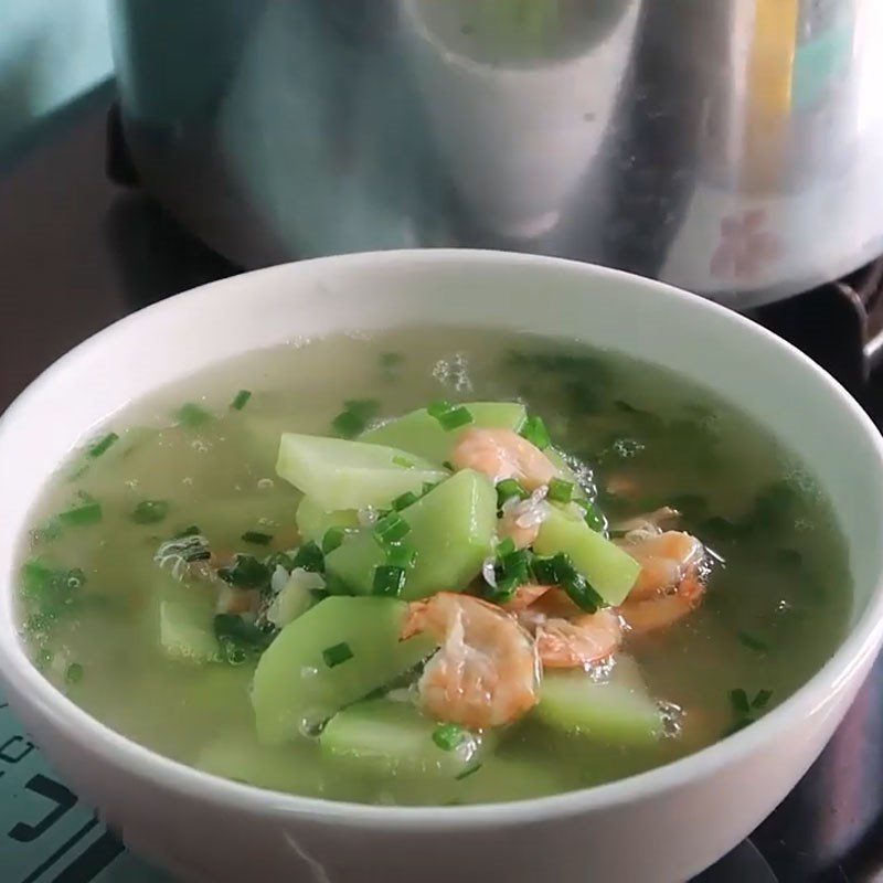 Step 3 Final product for fresh shrimp and chayote soup