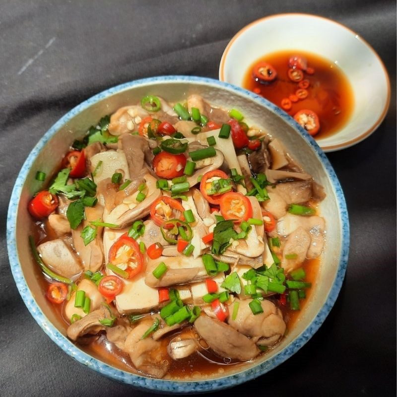 Step 4 Finished Product Steamed Tofu with Mushrooms
