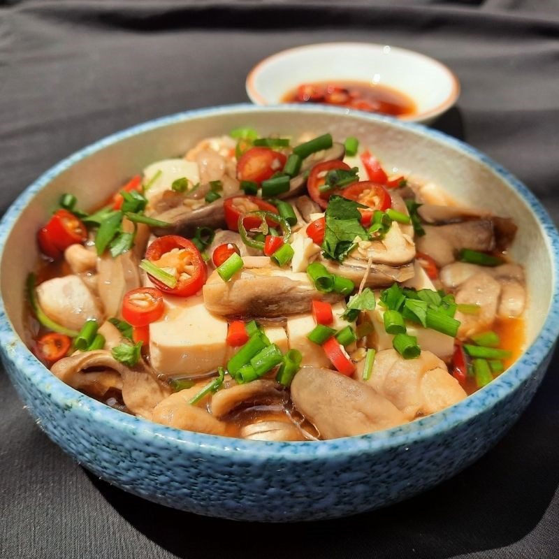 Step 4 Finished Product Steamed Tofu with Mushrooms