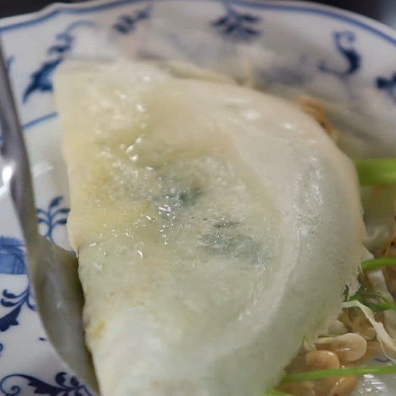 Step 5 Final Product Thanh Hóa shrimp bánh khoái