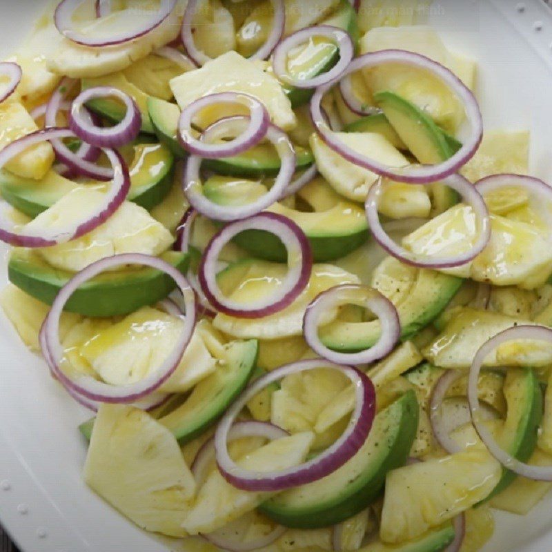 Step 4 Final product Pineapple avocado salad