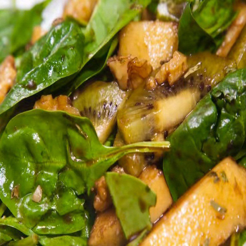 Step 3 Final product Kiwi and apple salad