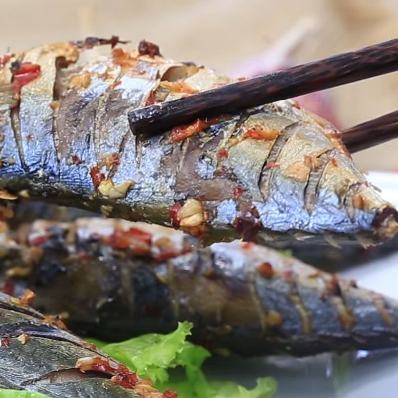 Step 4 Final Product Grilled Mackerel with Garlic and Chili