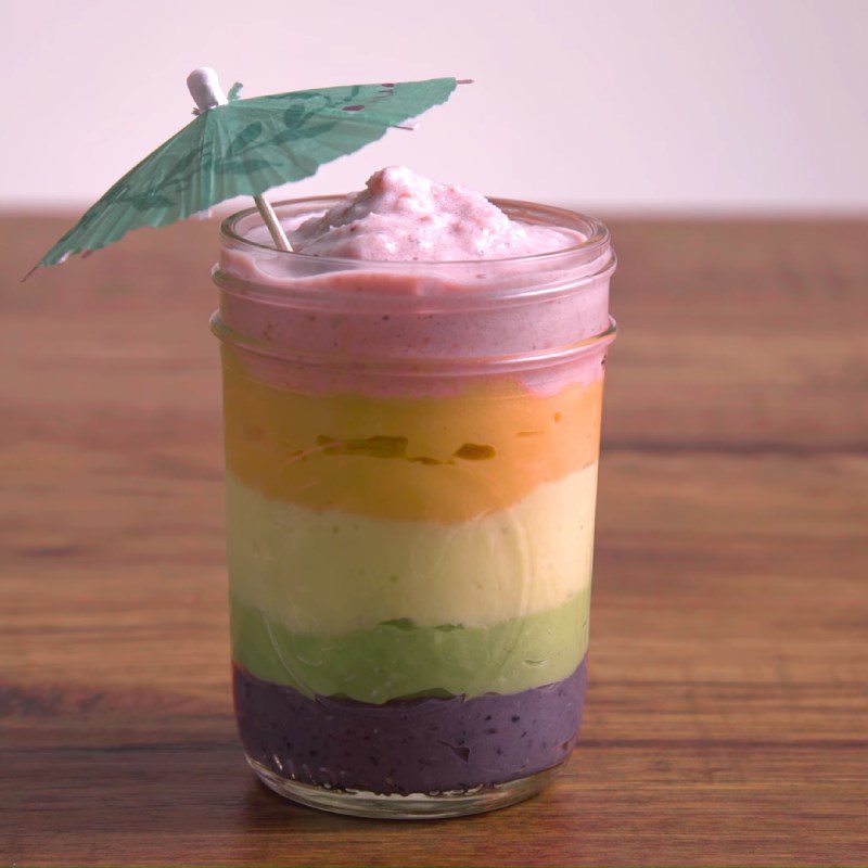 Step 6 Final product Rainbow smoothie