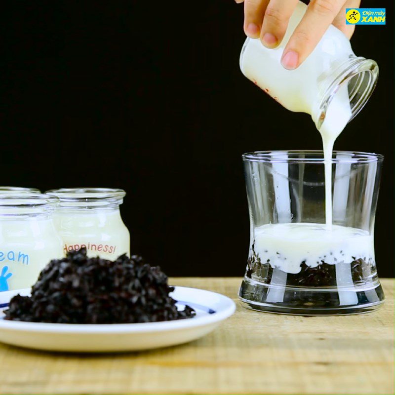 Step 4 Finished Product Black Sticky Rice Yogurt