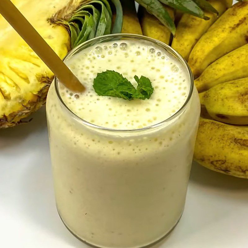 Step 3 Final product Banana Pineapple smoothie