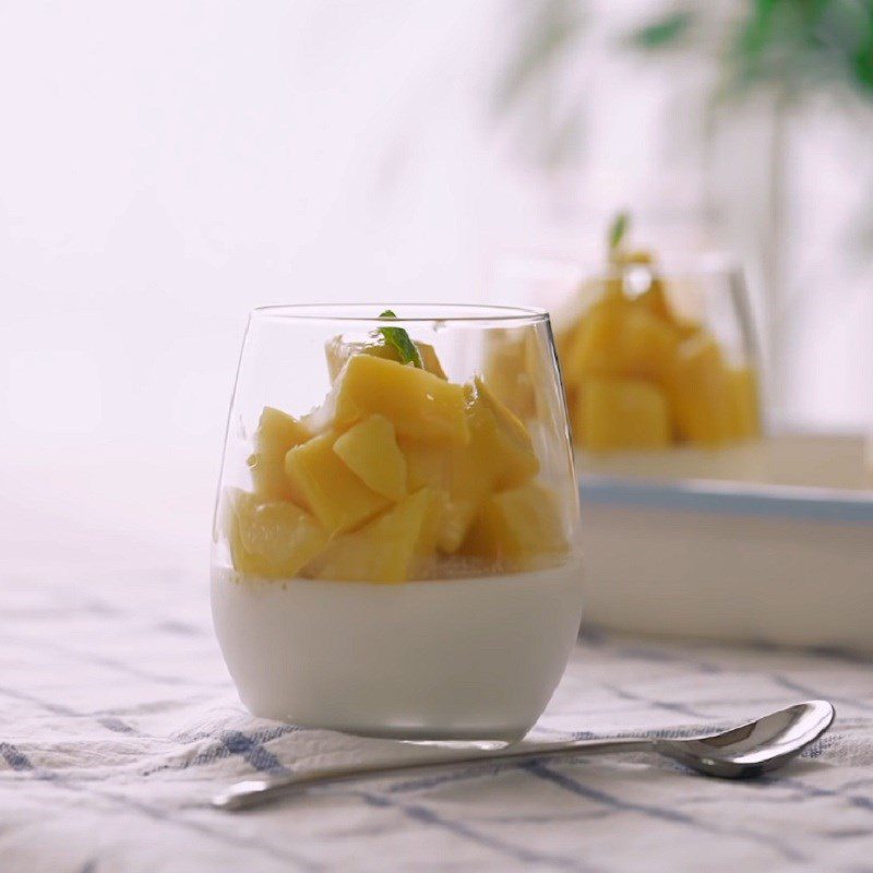 Step 5 Final product Fresh mango panna cotta