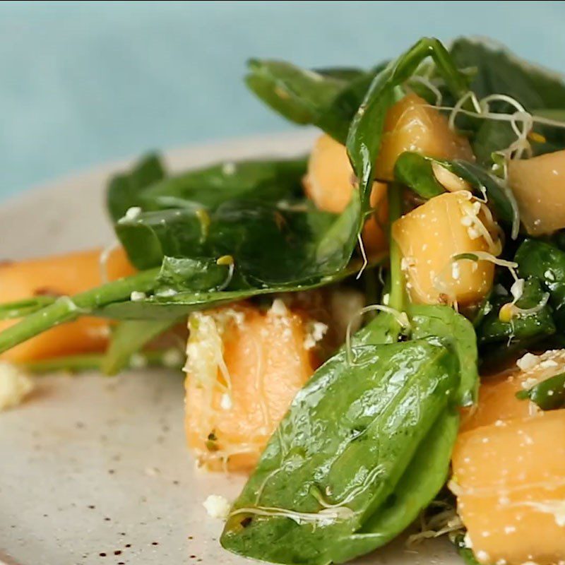 Step 4 Final Product Melon spinach salad