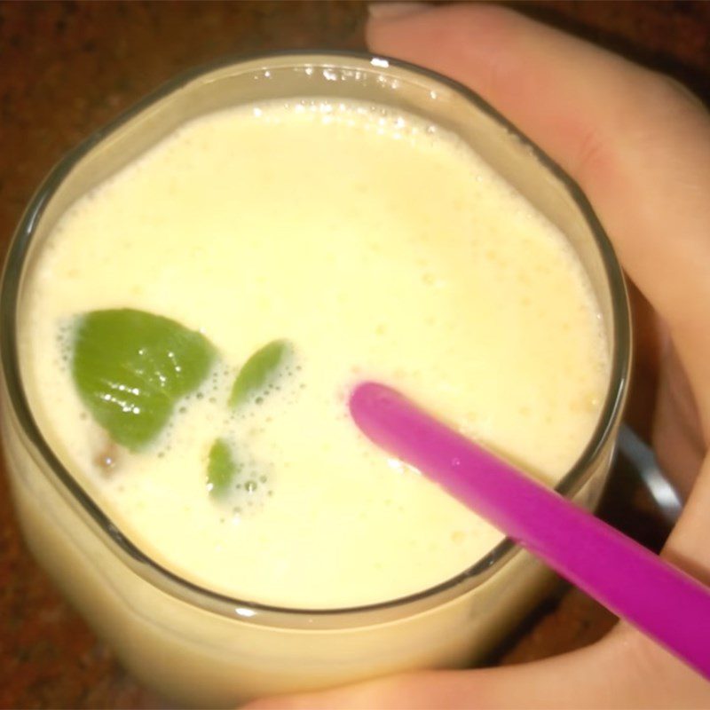 Step 3 Finished product Mango Yogurt Smoothie