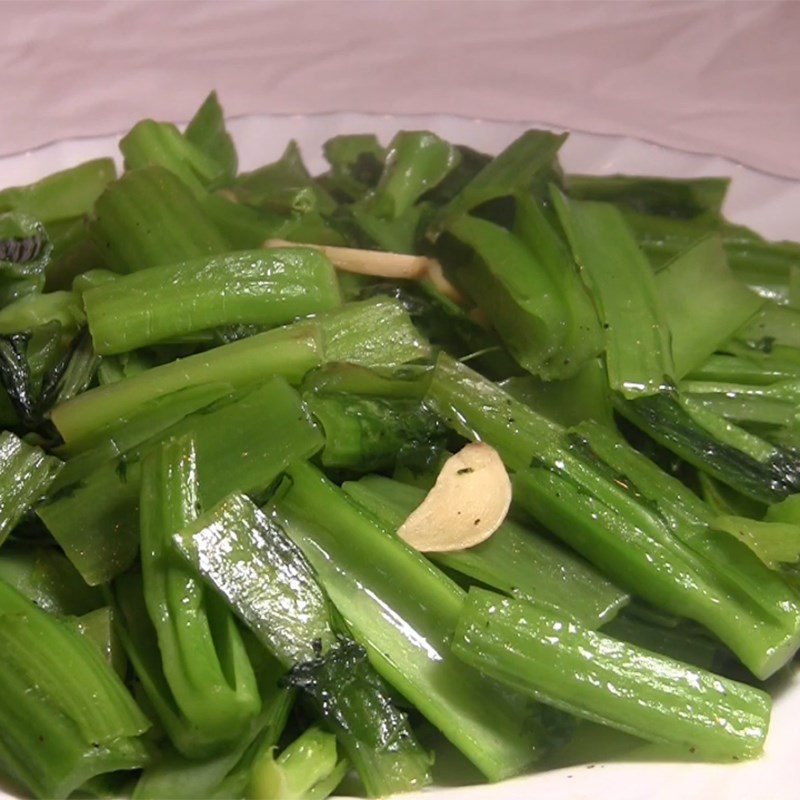 Step 4 Final product Stir-fried mustard greens with garlic