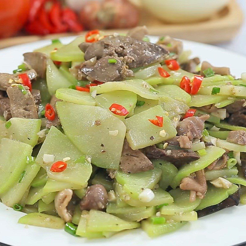 Step 5 Final Product Stir-fried chayote with pig heart
