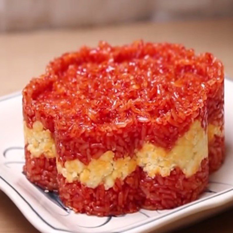 Step 5 Final Product Three-layer Gac Sticky Rice with Mung Beans