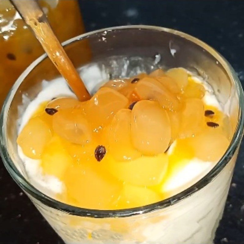Step 5 Final product Dac seed yogurt with passion fruit