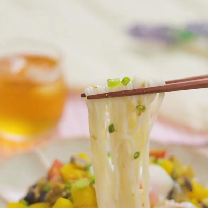 Step 6 Finished product of Somen noodles with stir-fried vegetables