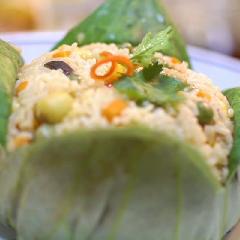 Step 4 Finished Product Steamed lotus leaf rice