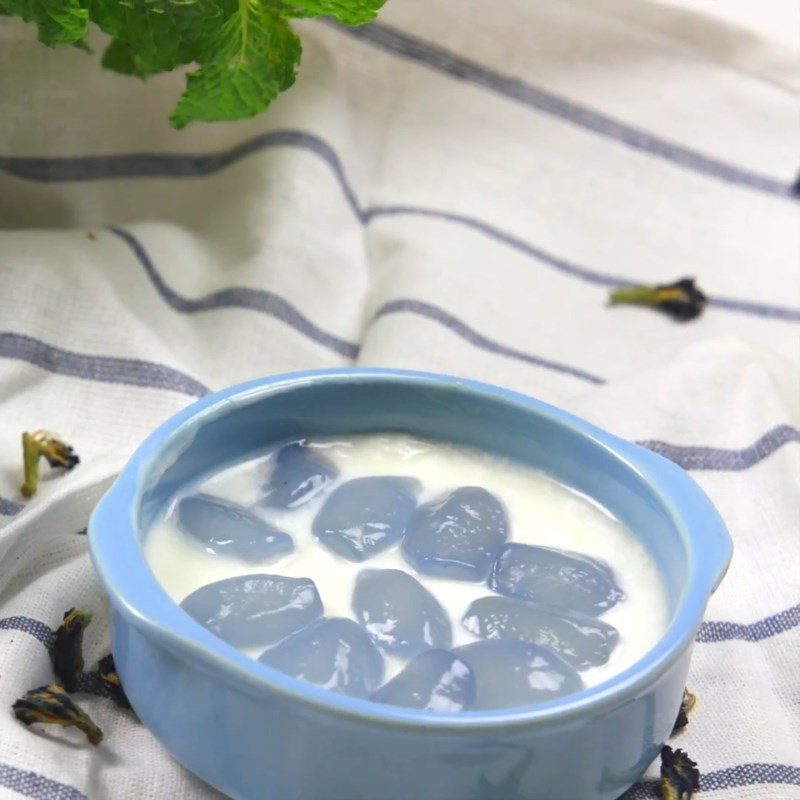 Step 5 Final Product Butterfly pea flower yogurt with jackfruit seeds
