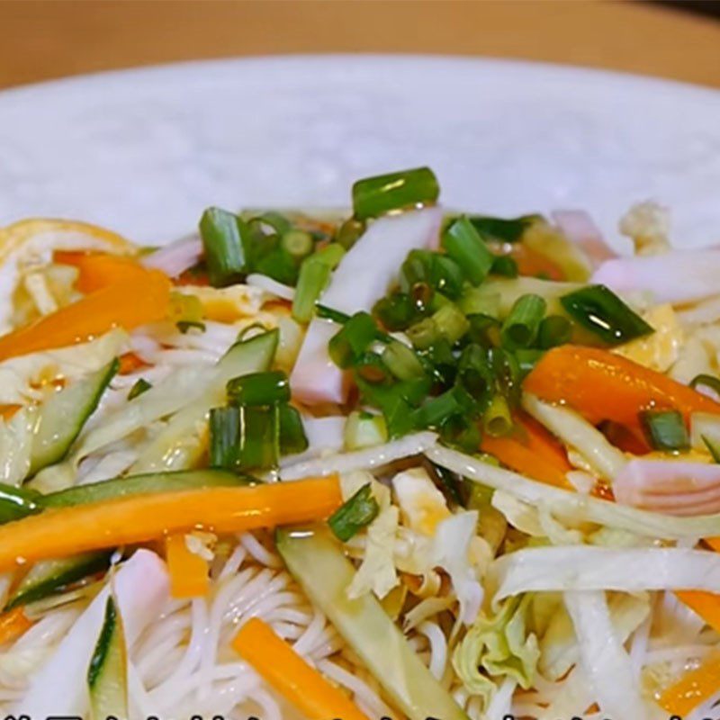 Step 6 Final product Somen noodles with mixed vegetables