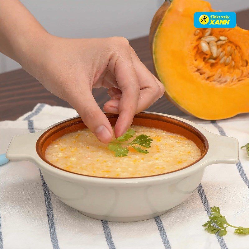 Step 5 Final product Shrimp and pumpkin porridge using a multifunctional cooking blender