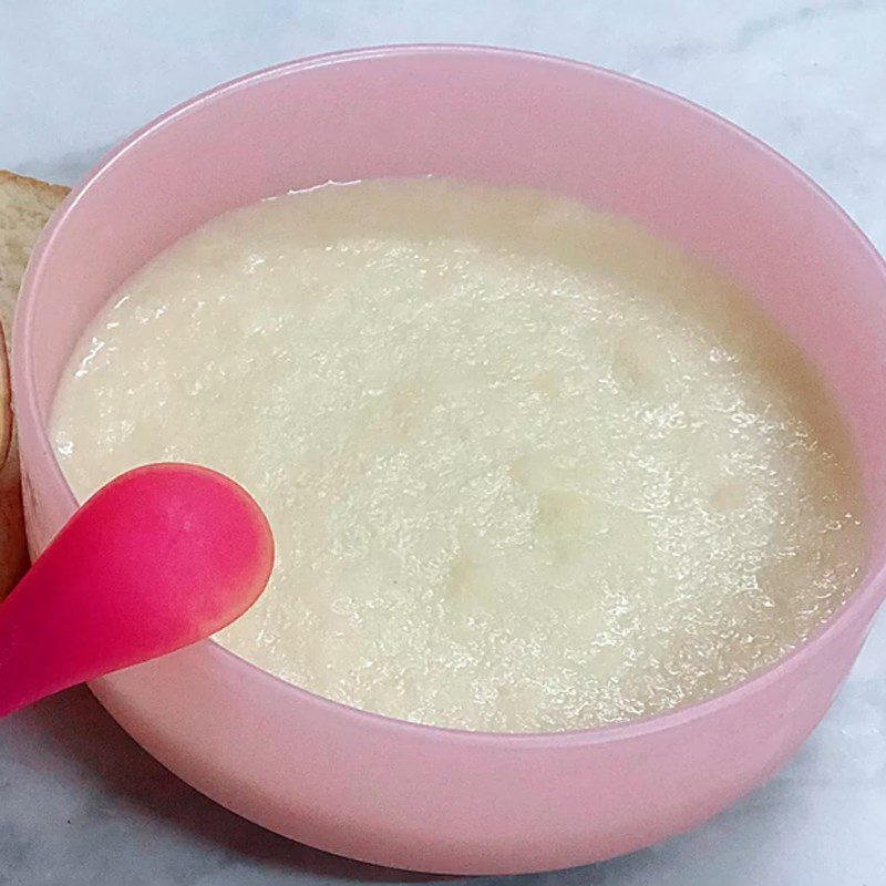 Step 4 Finished product Bread porridge with apple