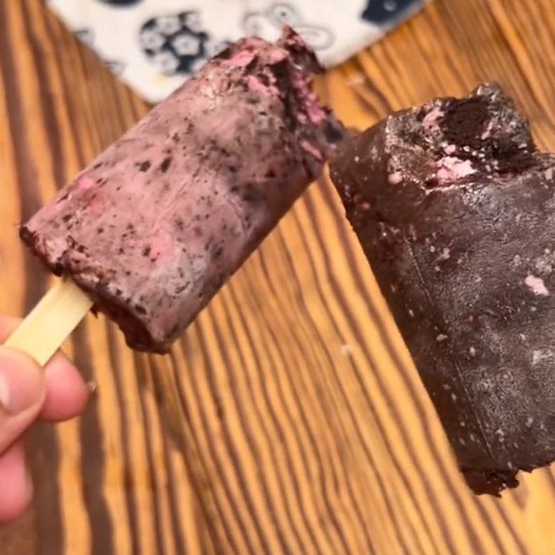 Step 4 Final Product How to make Oreo ice cream (Recipe shared from TikTok Cooking with TasteVN)