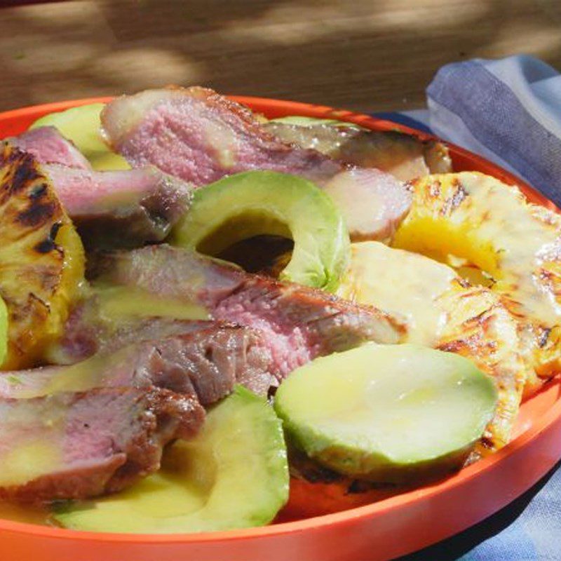 Step 5 Final Product Avocado Pineapple Beef Steak Salad