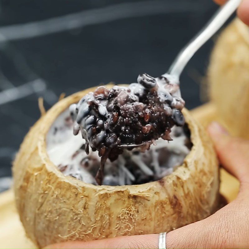 Step 5 Final Product Black bean sticky rice - purple sticky rice