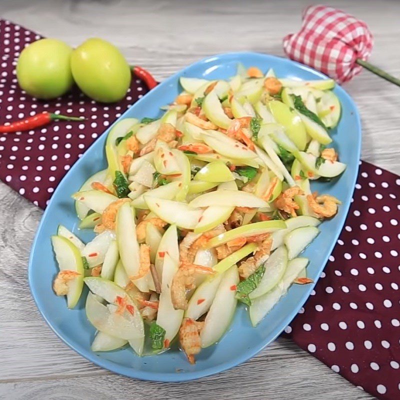 Step 4 Final product Dried shrimp and apple salad