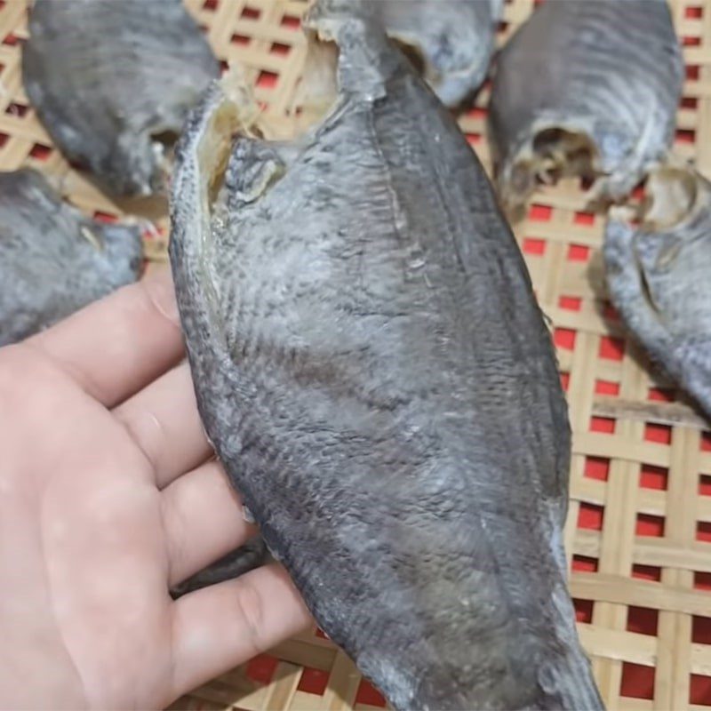 Step 4 Final product Dried snakehead fish (wild snakehead fish)
