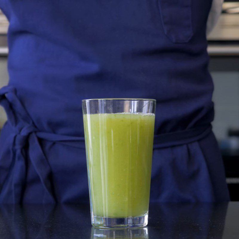 Step 3 Final product Green apple celery smoothie