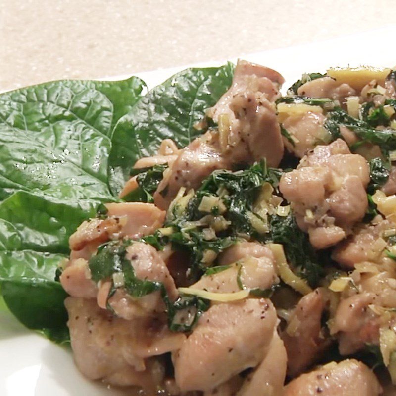 Step 4 Final Product Stir-fried Chicken with Wild Betel Leaves