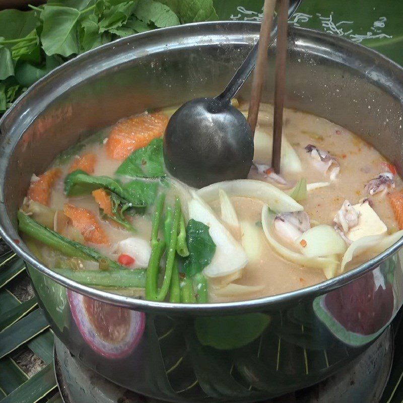 Step 5 Final Product Stir-fried squid hotpot