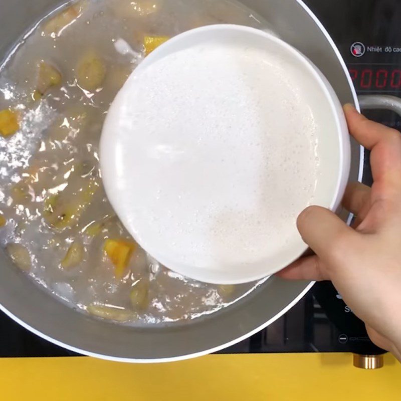 Step 3 Add sweet potato starch and coconut milk Banana sweet potato dessert