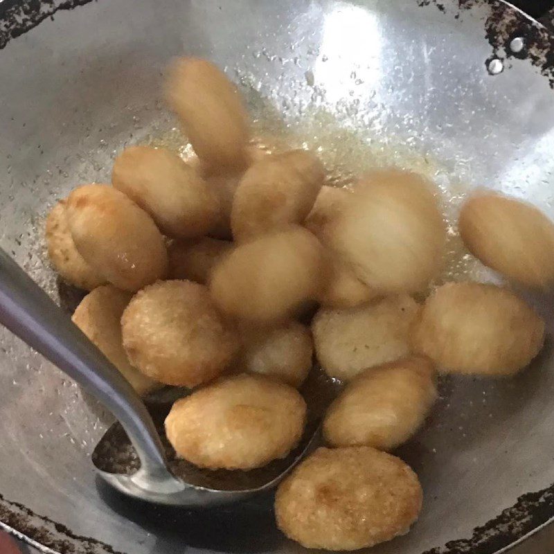 Step 4 Caramelizing Sugar-coated cake (recipe shared by users)