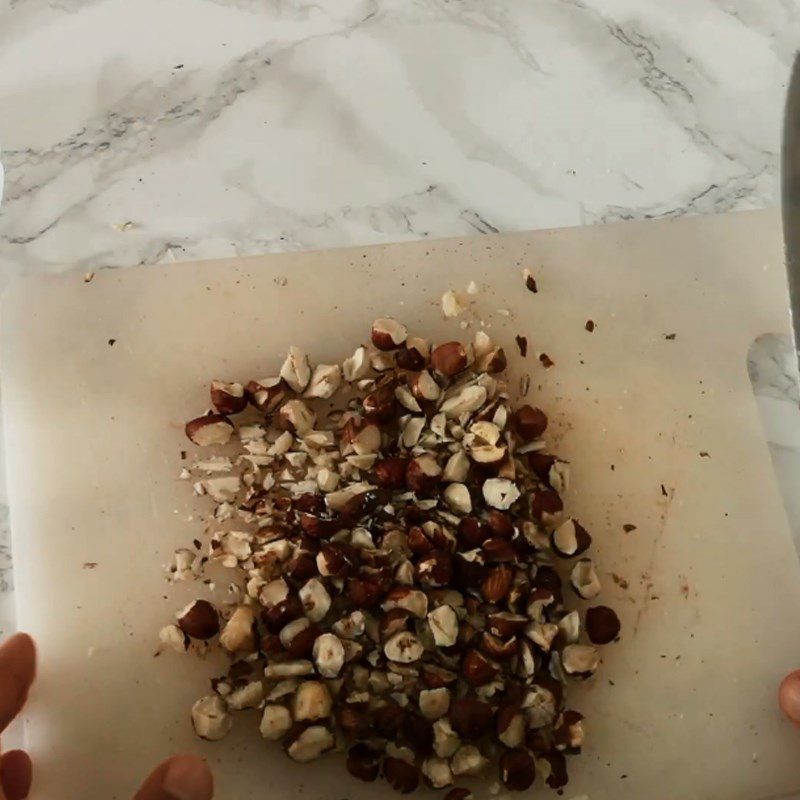 Step 7 Decoration Banana crepe cake with nutella cream