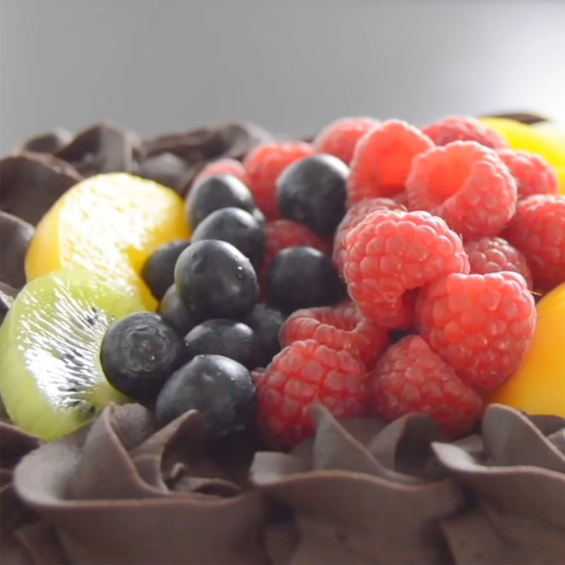 Step 7 Decorating Fruit Chocolate Cake