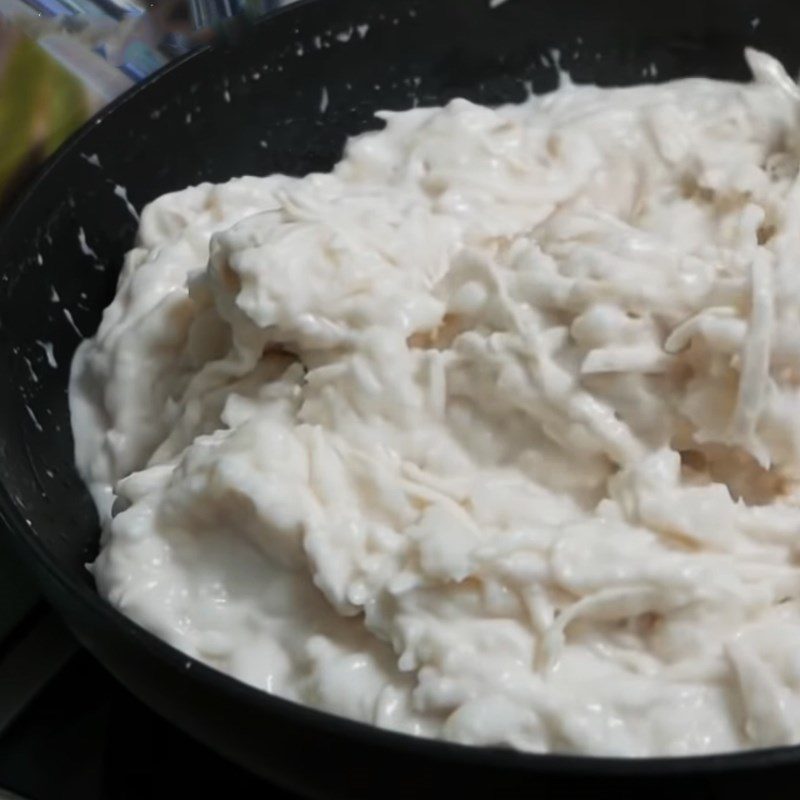 Step 2 Mix the flour for Taro Fried Flour with Egg